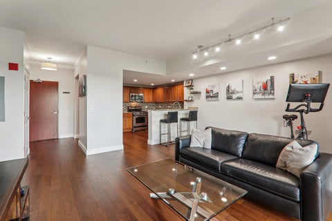 Tiny photo for 6420 Double Eagle Drive #609, Woodridge, IL 60517 (MLS # 12783108)