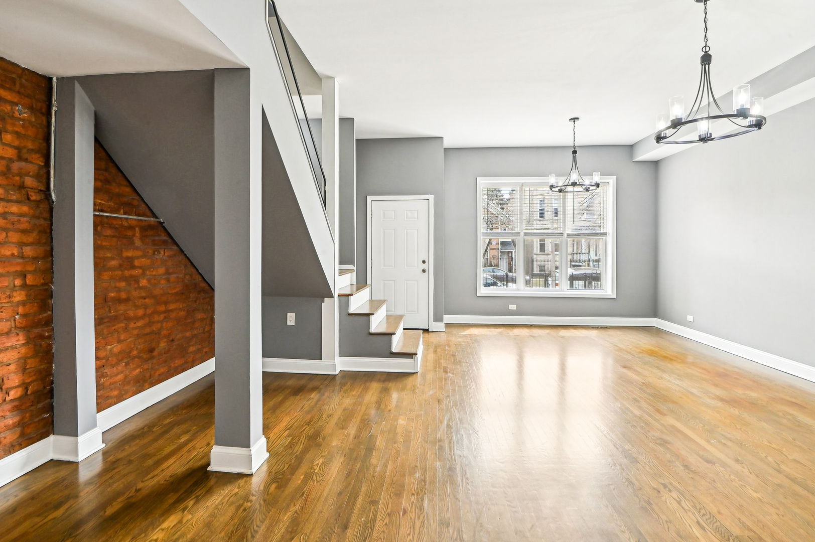 3348 W Le Moyne Street