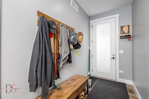 Tiny photo for 100 Great Loop Drive #40, Ottawa, IL 61350 (MLS # 12455318)