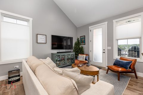 Tiny photo for 100 Great Loop Drive #40, Ottawa, IL 61350 (MLS # 12455318)