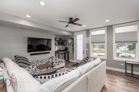 Tiny photo for 100 Great Loop Drive #40, Ottawa, IL 61350 (MLS # 12455318)