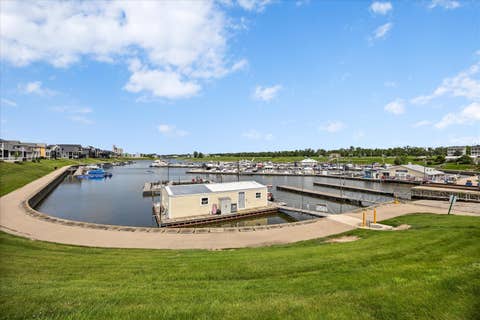 Tiny photo for 100 Great Loop Drive #40 Dr, Ottawa, IL 61350 (MLS # 12455318)
