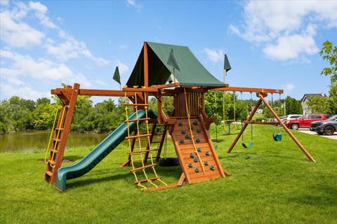 Tiny photo for 100 Great Loop Drive #40 Dr, Ottawa, IL 61350 (MLS # 12455318)