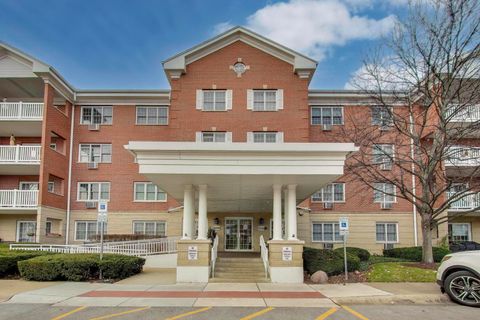 Tiny photo for 1220 Depot Street #109, Glenview, IL 60025 (MLS # 12520515)