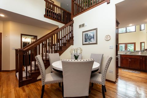 Tiny photo for 20408 Fallingwater Circle, Frankfort, IL 60423 (MLS # 12460617)