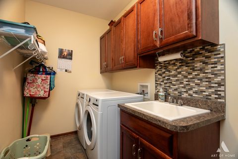 Tiny photo for 20408 Fallingwater Circle, Frankfort, IL 60423 (MLS # 12460617)