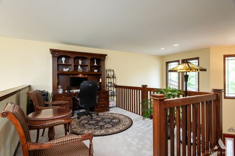 Tiny photo for 20408 Fallingwater Circle, Frankfort, IL 60423 (MLS # 12460617)