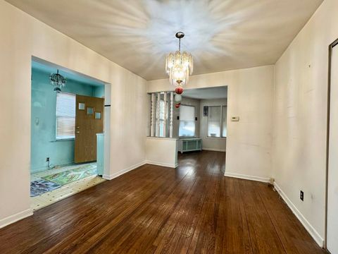 Tiny photo for 5437 N Linder Avenue, Chicago, IL 60630 (MLS # 12519080)