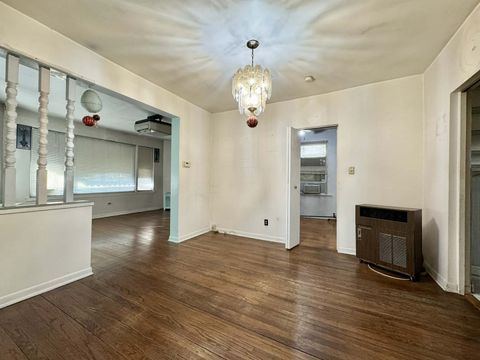 Tiny photo for 5437 N Linder Avenue, Chicago, IL 60630 (MLS # 12519080)