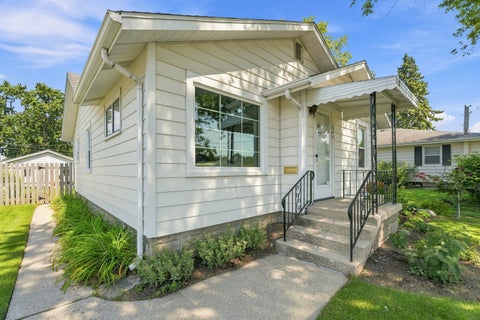 Tiny photo for 626 E Division Street, Lockport, IL 60441 (MLS # 12653232)