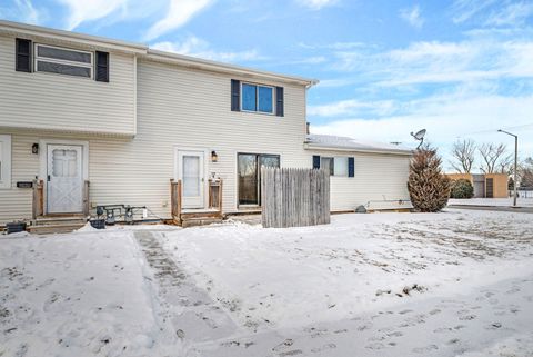 1113 Gael Drive B Joliet IL 60435