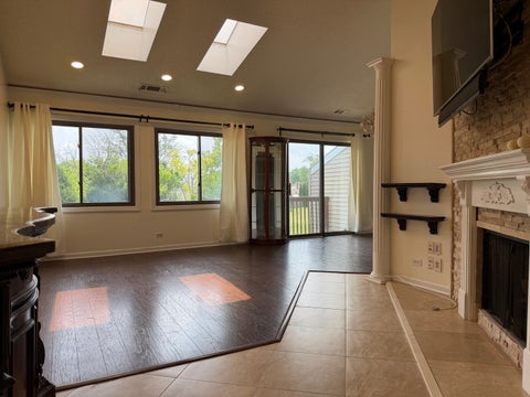 Tiny photo for 107 Autumn Court #107, Buffalo Grove, IL 60089 (MLS # 12730750)