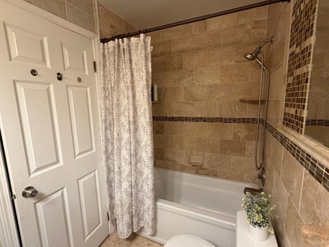 Tiny photo for 107 Autumn Court #107, Buffalo Grove, IL 60089 (MLS # 12730750)