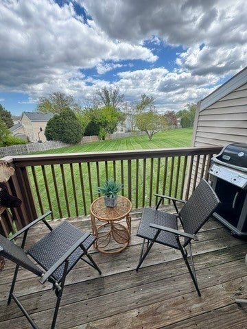 Tiny photo for 107 Autumn Court #107, Buffalo Grove, IL 60089 (MLS # 12730750)