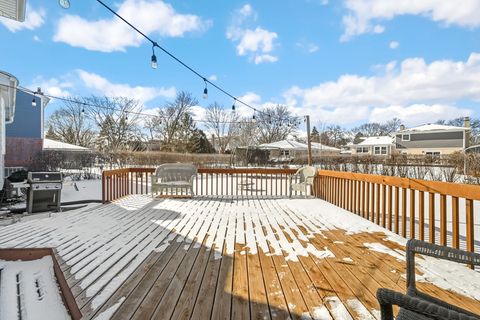 Tiny photo for 2522 N Brighton Place, Arlington Heights, IL 60004 (MLS # 12548373)