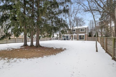 Tiny photo for 50 Red Oak Lane, Highland Park, IL 60035 (MLS # 12041110)