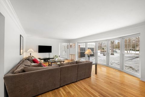 Tiny photo for 50 Red Oak Lane, Highland Park, IL 60035 (MLS # 12041110)