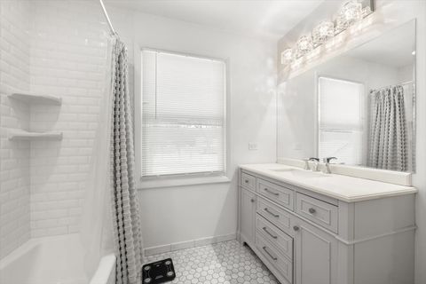 Tiny photo for 50 Red Oak Lane, Highland Park, IL 60035 (MLS # 12041110)