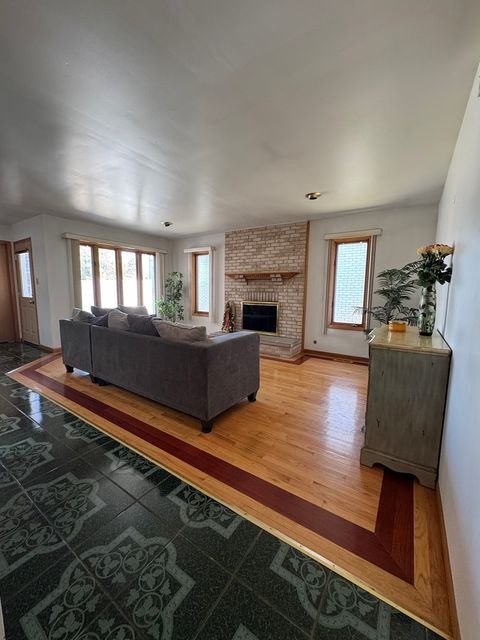 Tiny photo for 7110 W 82nd Place, Burbank, IL 60459 (MLS # 12486291)