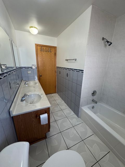 Tiny photo for 7110 W 82nd Place, Burbank, IL 60459 (MLS # 12486291)