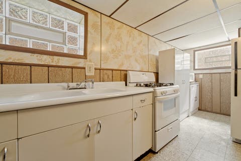 Tiny photo for 11607 S Avenue J, Chicago, IL 60617 (MLS # 12733910)