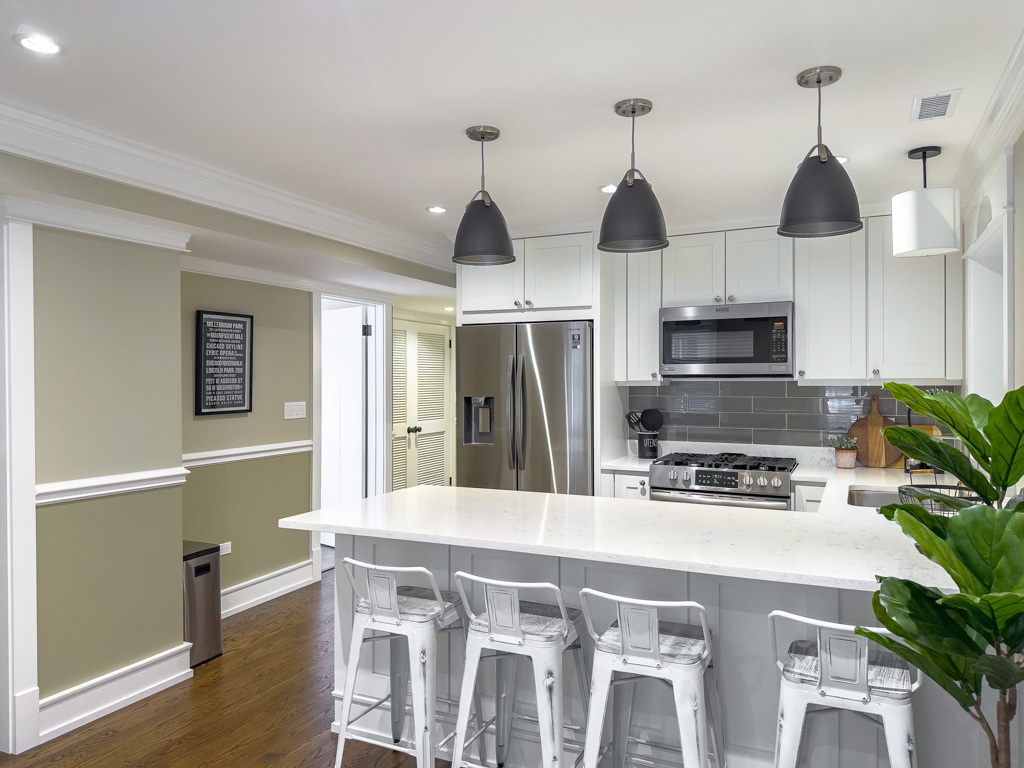 3453 N HOYNE Avenue GARDEN