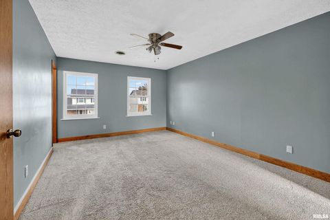 Tiny photo for 1033 W 58TH Street, Davenport, IA 52806 (MLS # QC4269357)