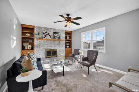 Tiny photo for 1033 W 58TH Street, Davenport, IA 52806 (MLS # QC4269357)