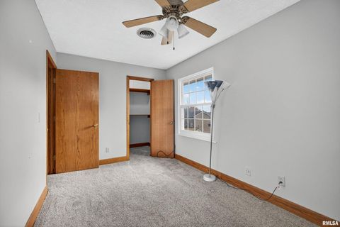 Tiny photo for 1033 W 58TH Street, Davenport, IA 52806 (MLS # QC4269357)