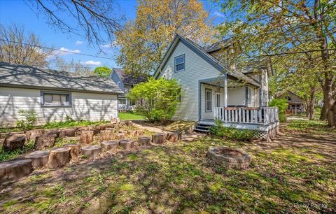 Tiny photo for 434 S 3rd Street, West Dundee, IL 60118 (MLS # 12631177)