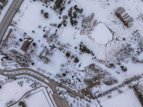 Tiny photo for 25575 N Fairfield Road, Hawthorn Woods, IL 60047 (MLS # 12564746)