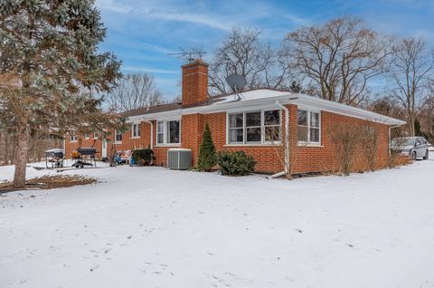 Tiny photo for 25575 N Fairfield Road, Hawthorn Woods, IL 60047 (MLS # 12564746)