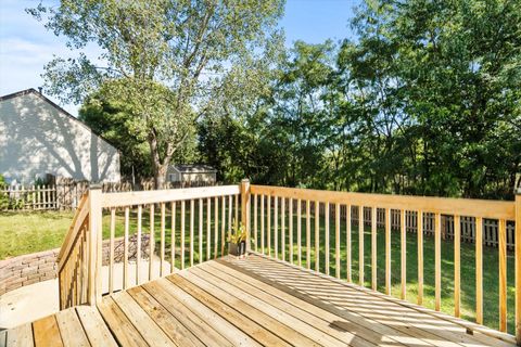 Tiny photo for 618 Grace Drive, Lake In The Hills, IL 60156 (MLS # 12482001)