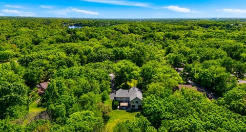 Tiny photo for 26792 W LAKEVIEW Drive S, Lake Barrington, IL 60084 (MLS # 12762794)