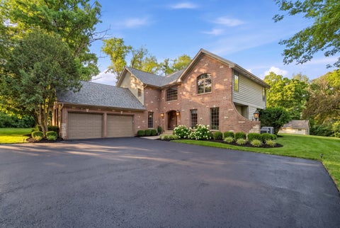 Photo of 26792 W LAKEVIEW Drive S, Lake Barrington, IL 60084 (MLS # 12762794)