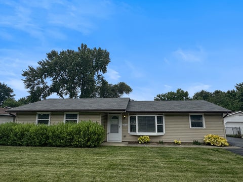 Photo of 2413 Meridian Drive, Joliet, IL 60431 (MLS # 12686555)