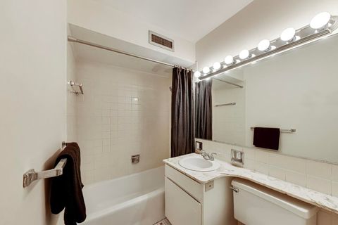 Tiny photo for 1567 Ridge Road #406, Evanston, IL 60201 (MLS # 12604488)
