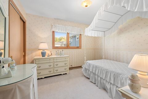 Tiny photo for 5340 W 102nd Street, Oak Lawn, IL 60453 (MLS # 12502543)