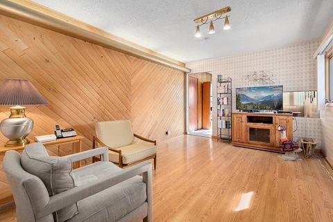 Tiny photo for 5340 W 102nd Street, Oak Lawn, IL 60453 (MLS # 12502543)