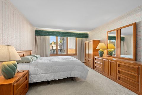 Tiny photo for 5340 W 102nd Street, Oak Lawn, IL 60453 (MLS # 12502543)