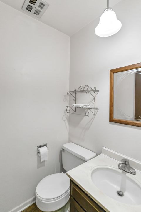 Tiny photo for 815 Knightsbridge Lane, Schaumburg, IL 60195 (MLS # 12619022)