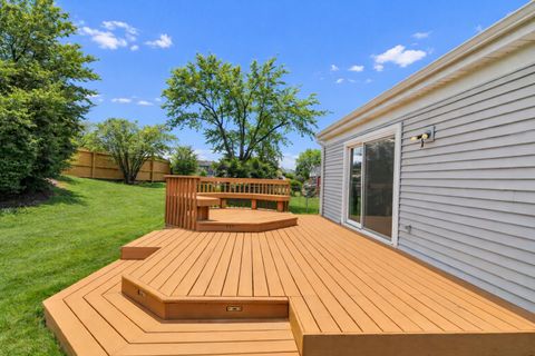 Tiny photo for 815 Knightsbridge Lane, Schaumburg, IL 60195 (MLS # 12619022)