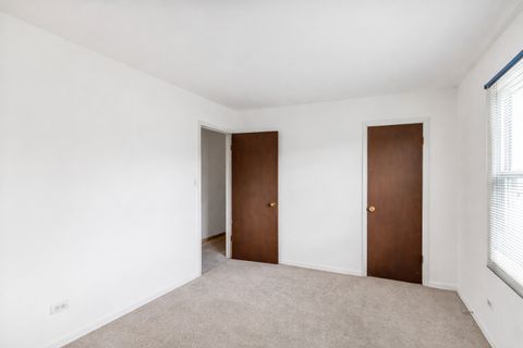 Tiny photo for 815 Knightsbridge Lane, Schaumburg, IL 60195 (MLS # 12619022)