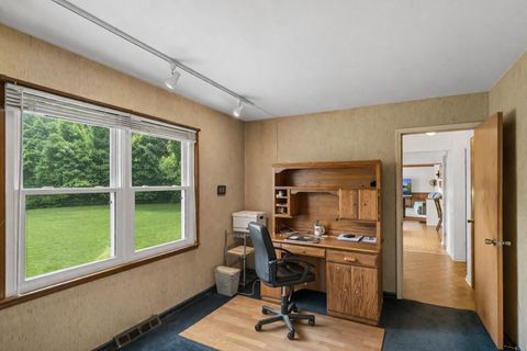 Tiny photo for 815 Knightsbridge Lane, Schaumburg, IL 60195 (MLS # 12619022)