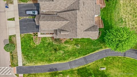 Tiny photo for 1131 Falcon Ridge Drive, Elgin, IL 60124 (MLS # 12652048)