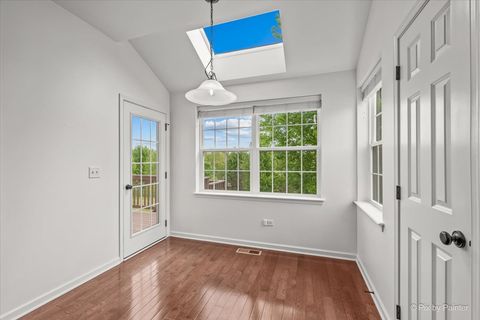 Tiny photo for 1131 Falcon Ridge Drive, Elgin, IL 60124 (MLS # 12652048)