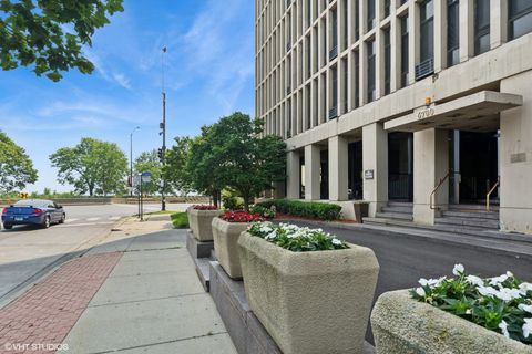 Tiny photo for 6700 S South Shore Drive #10G, Chicago, IL 60649 (MLS # 12548232)