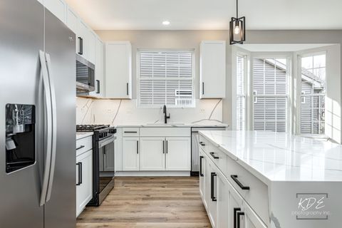 Tiny photo for 21316 Brush Lake Drive, Crest Hill, IL 60403 (MLS # 12542479)