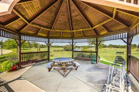 Tiny photo for 21316 Brush Lake Drive, Crest Hill, IL 60403 (MLS # 12542479)