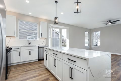 Tiny photo for 21316 Brush Lake Drive, Crest Hill, IL 60403 (MLS # 12542479)